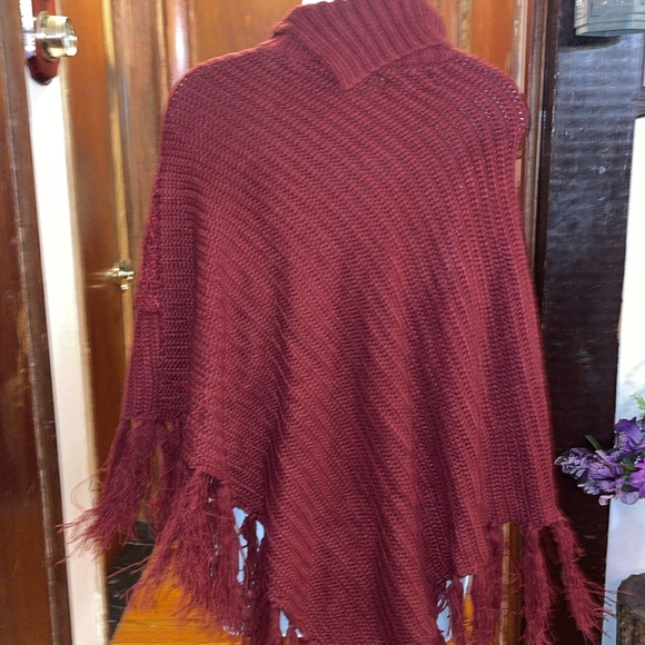 Burgundy Sequin fringe Shawl - Picture 5 of 6